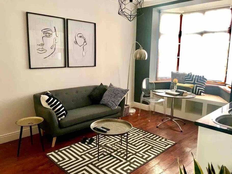 1-Bedroom Sea Point Gem - Perfect Location! Кейптаун Екстериор снимка